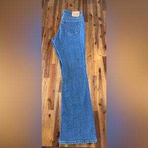 Levi’s 725 High Rise Bootcut Denim Jeans Women’s Size 31 stretch medium wash